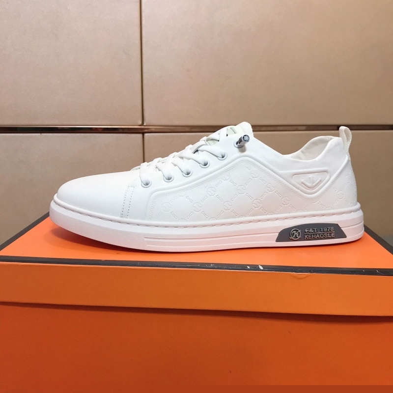 G*u*i casual shoes